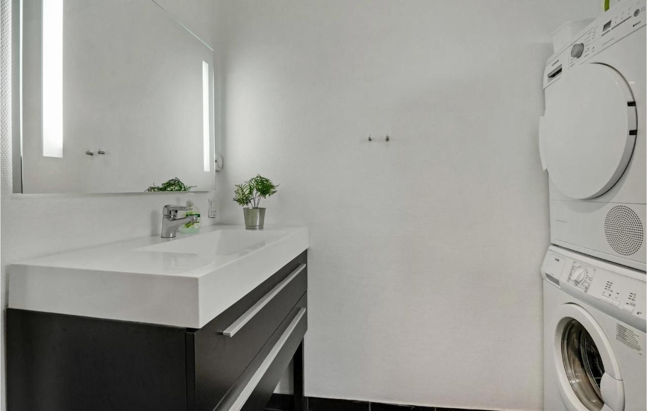 Beautiful Home In Borkop With Kitchen 외부 사진