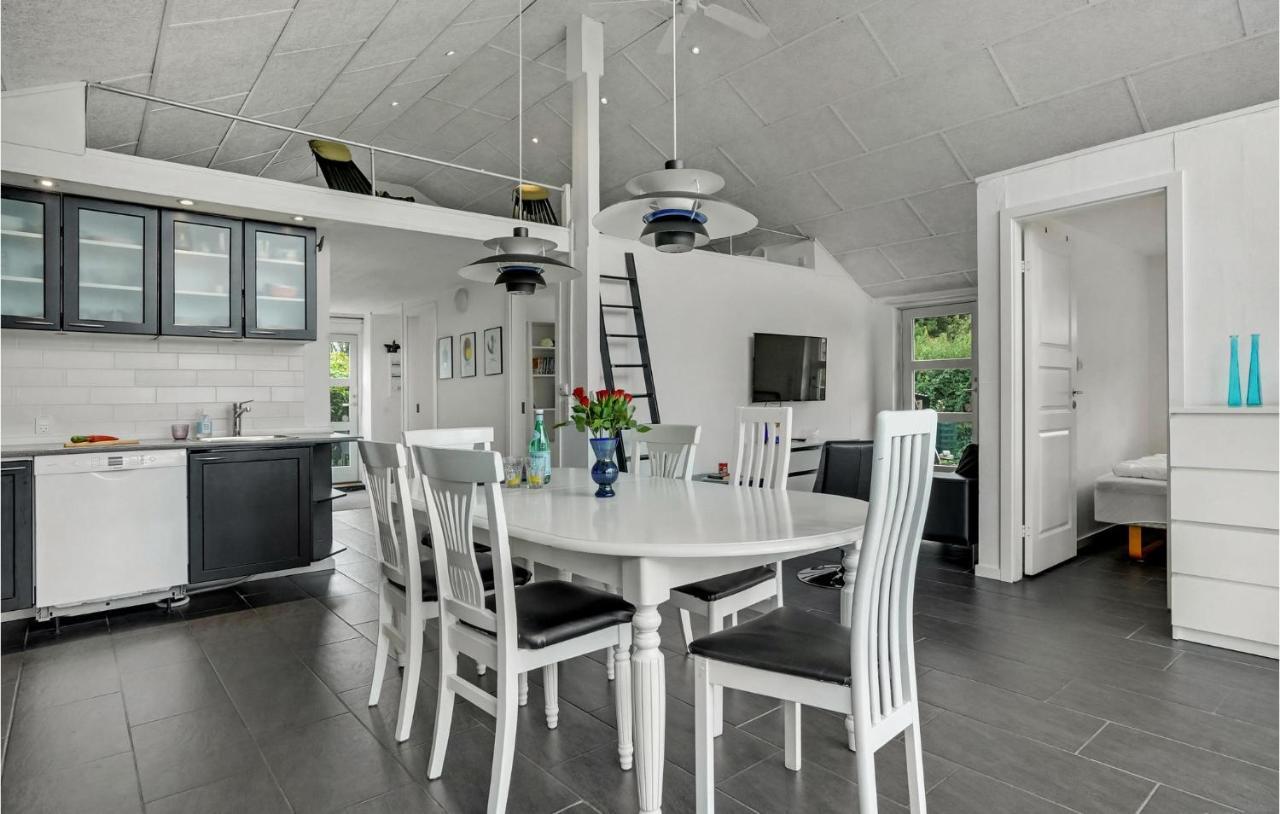 Beautiful Home In Borkop With Kitchen 외부 사진